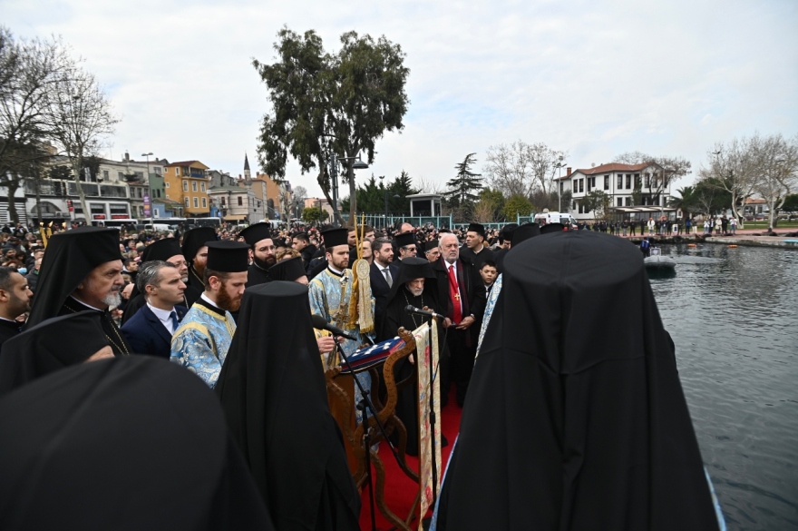 Θεοφάνια - Ανδρουλάκης: Συναντήθηκε με τον Οικουμενικό Πατριάρχη στο Φανάρι 