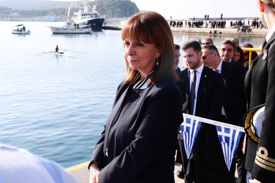 Θεοφάνια - Σακελλαροπούλου: H σημερινή μέρα φέρνει το μήνυμα της νίκης του φωτός