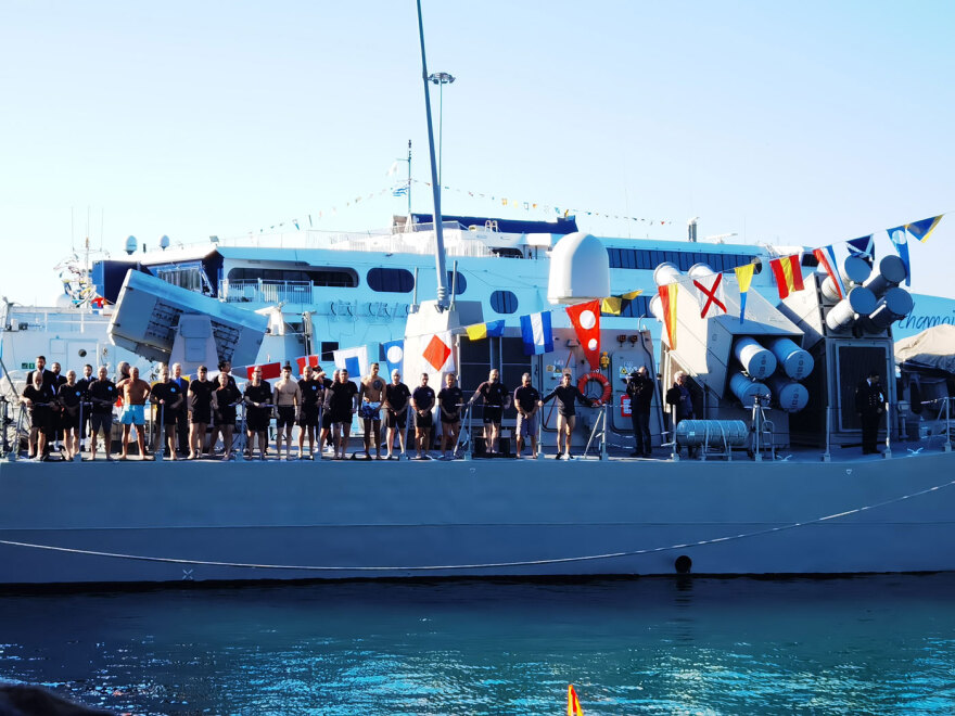 Από τον Πειραιά, στα Τζουμέρκα: Τα Θεοφάνια σε όλη την Ελλάδα σε φωτογραφίες και βίντεο