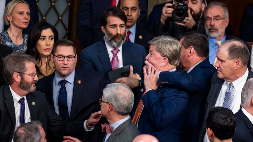 ΗΠΑ-Βουλή των Αντιπροσώπων: Καρέ-καρέ το κεφαλοκλείδωμα πριν το deal που έφερε την εκλογή Μακάρθι