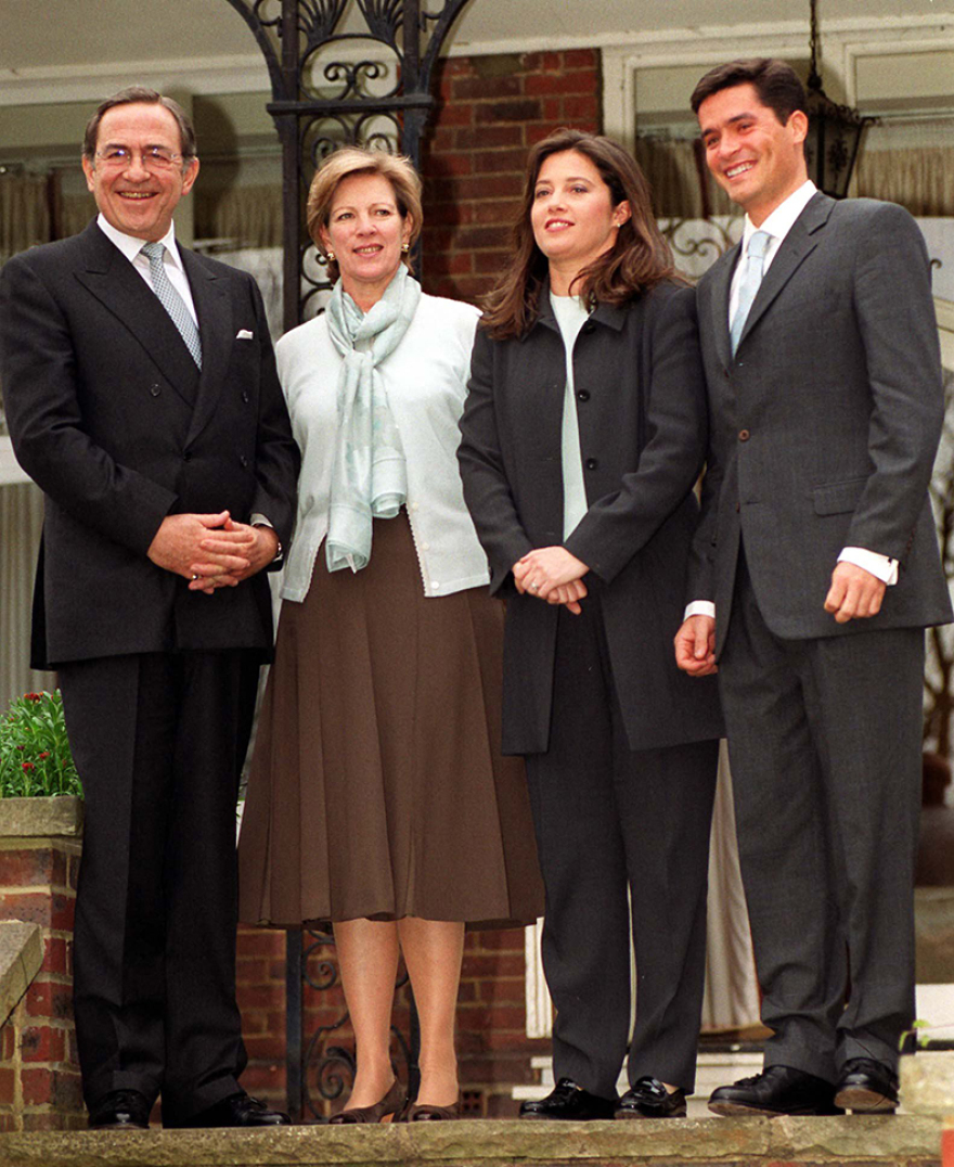 Πέθανε ο τέως βασιλιάς Κωνσταντίνος