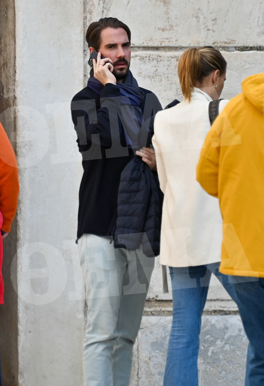 Η βασιλική οικογένεια  προσευχήθηκε για τον Κωνσταντίνο στη Μητρόπολη, ήλθαν όλοι στην Αθήνα - Δείτε φωτογραφίες