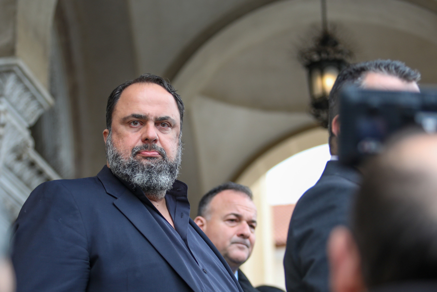 Παναγιώτης Τζένος: Το τελευταίο αντίο στην Πάτρα - Θλίψη στην κηδεία του (φωτογραφίες & βίντεο)