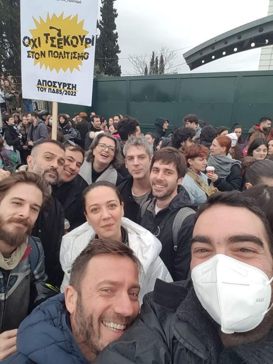 Καλλιτεχνική εκπαίδευση: Ολοκληρώθηκε η πορεία καλλιτεχνών και σπουδαστών προς το υπουργείο Παιδείας