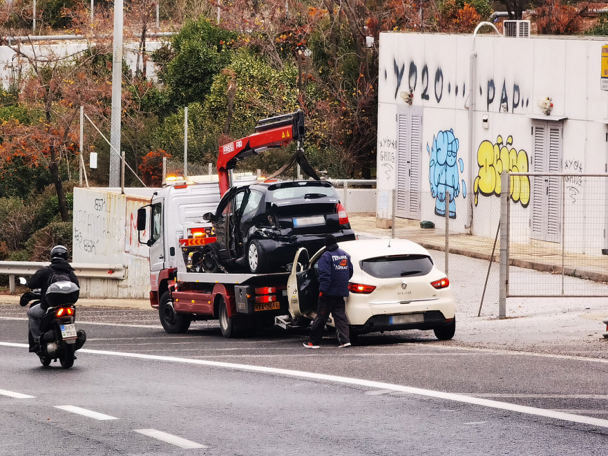 Καραμπόλα οκτώ οχημάτων με τρεις  τραυματίες στη Λεωφόρο Κατεχάκη 
