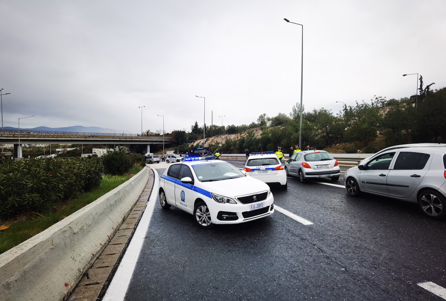 Καραμπόλα οκτώ οχημάτων με τρεις  τραυματίες στη Λεωφόρο Κατεχάκη 