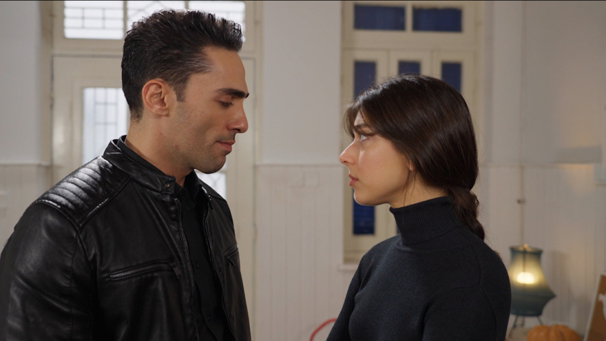 Γη της Ελιάς: Ο Στάθης κάνει πρόταση γάμου στην Ιουλία