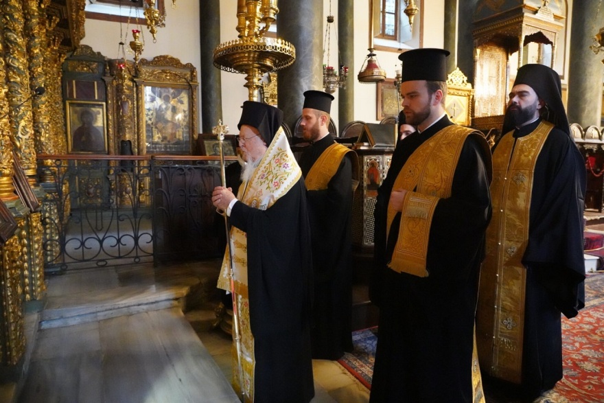 Τέως βασιλιάς Κωνσταντίνος: Τρισάγιο στο Φανάρι τέλεσε ο Βαρθολομαίος