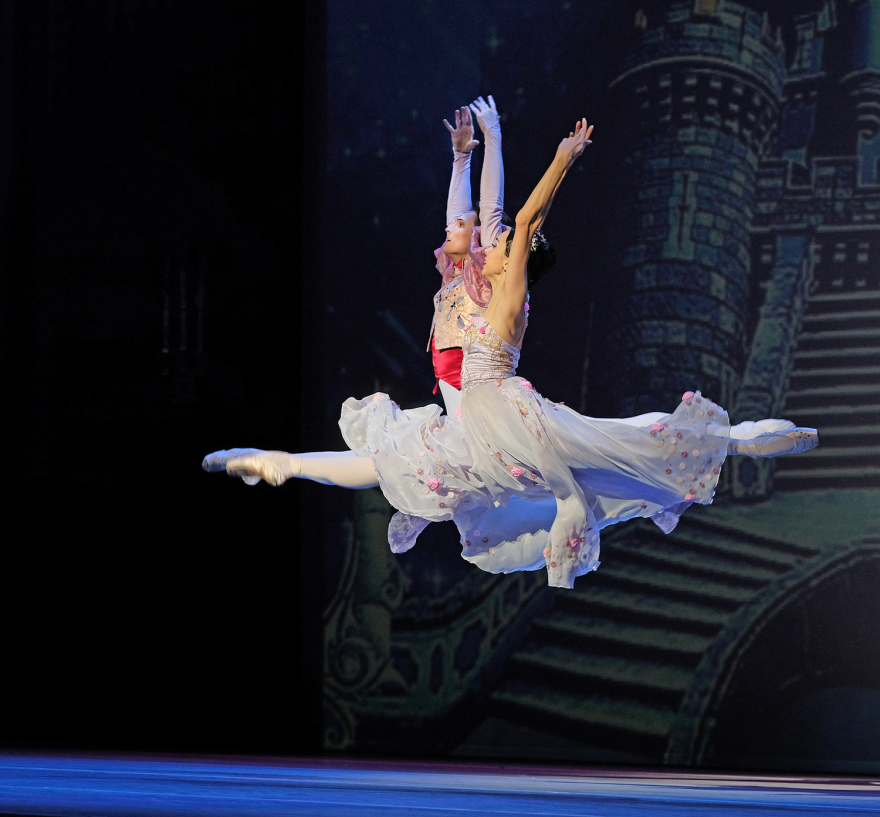 Σταχτοπούτα: Ένα αγαπημένο παραμύθι σε μια ονειρεμένη παράσταση κλασικού μπαλέτου