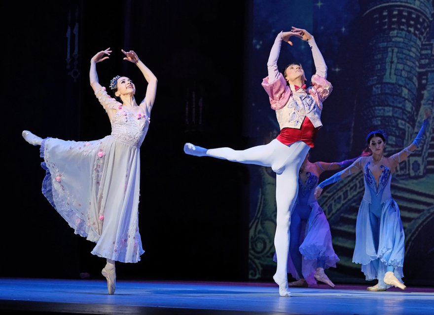 Σταχτοπούτα: Ένα αγαπημένο παραμύθι σε μια ονειρεμένη παράσταση κλασικού μπαλέτου