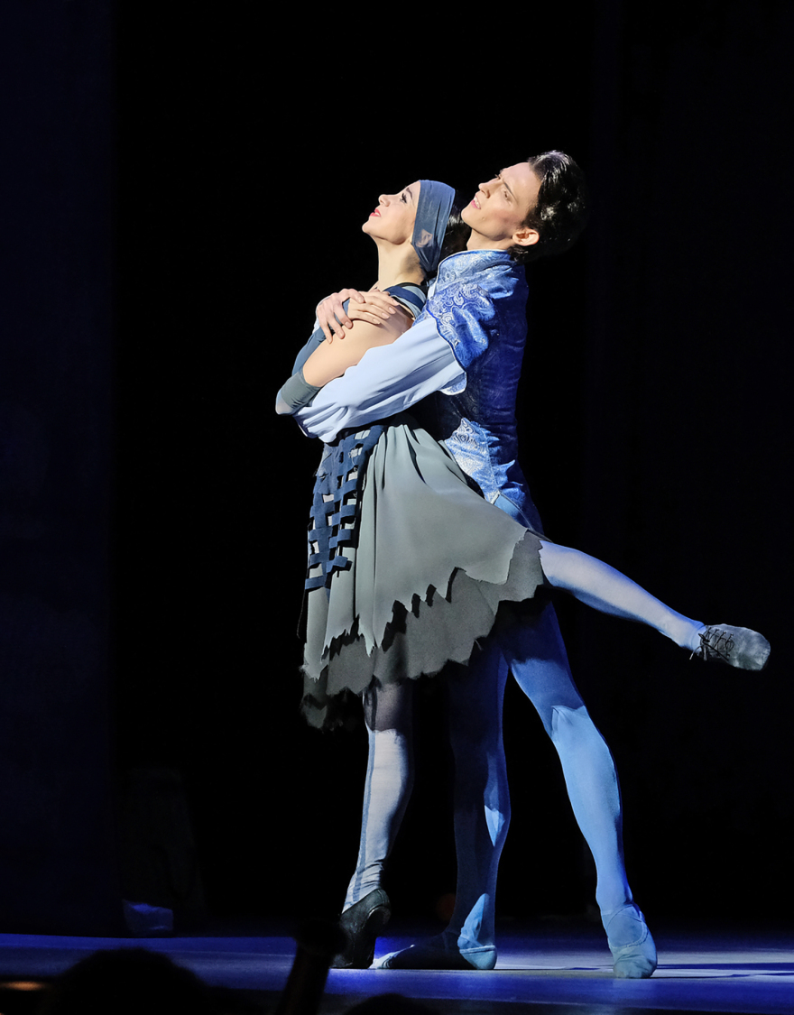 Σταχτοπούτα: Ένα αγαπημένο παραμύθι σε μια ονειρεμένη παράσταση κλασικού μπαλέτου