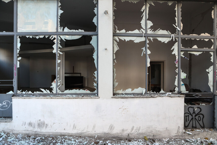 Μαρούσι: Τι ψάχνει η ΕΛΑΣ για τη βόμβα - Δείτε τη στιγμή της ισχυρής έκρηξης