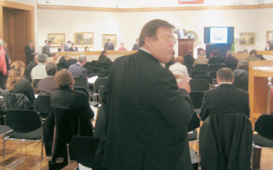 Τέως βασιλιάς Κωνσταντίνος: Η «μάχη» για τα Faberge του και οι εισπράξεις των 14 εκατ. ευρώ