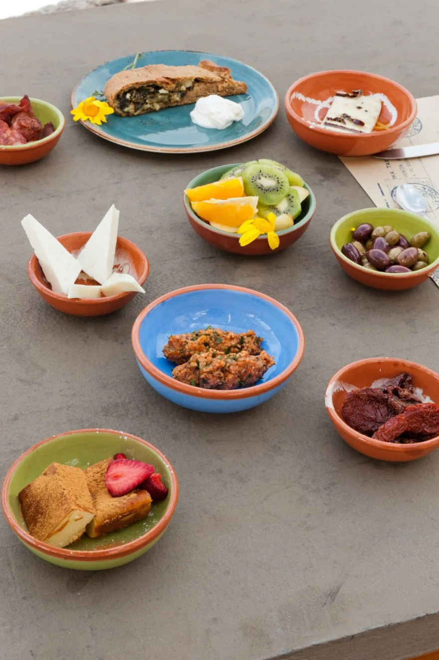 Kyrimai: Το ιστορικό ξενοδοχείο στον Γερολιμένα της Μάνης βραβεύεται ξανά