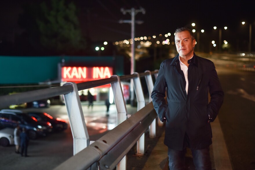 Πρωταγωνιστές: Η εκπομπή παρουσιάζει την άγρια γοητεία των «σκυλάδικων»