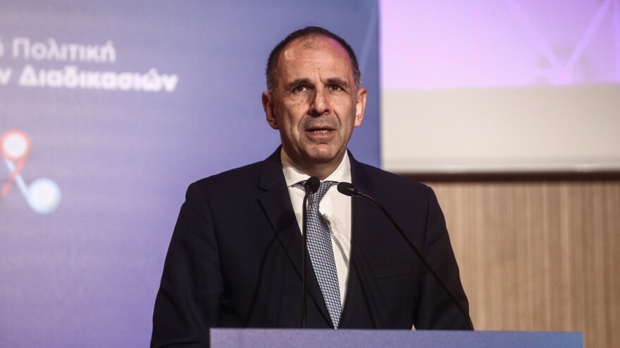 Ατομική επιχείρηση: Με ένα «κλικ» η έναρξή της - Οι ανακοινώσεις Πιερρακάκη