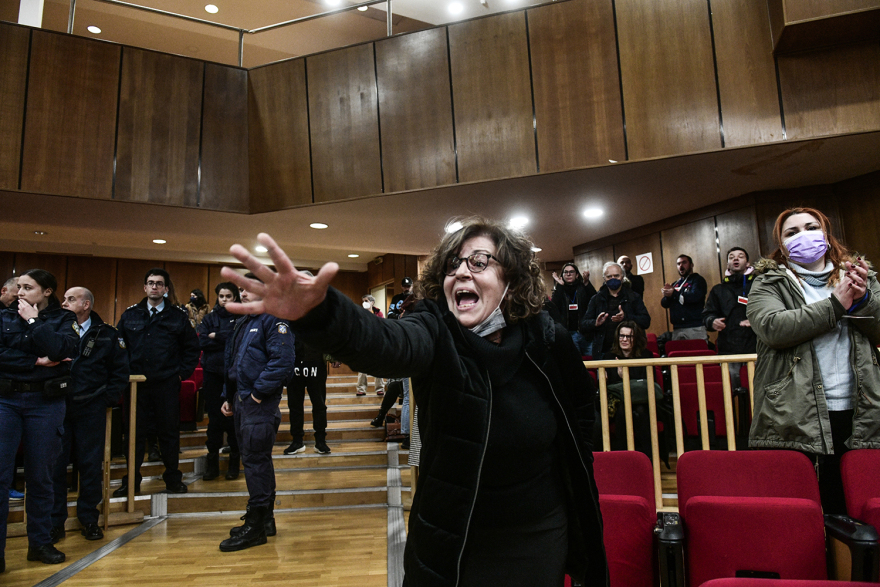 Δίκη Χρυσής Αυγής: Επεισόδιο με τον Λαγό - Επιτέθηκε στη Μάγδα Φύσσα