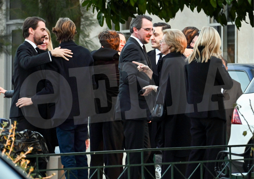 Τέως βασιλιάς Κωνσταντίνος: Στην Ελλάδα για την κηδεία του παππού τους τα παιδιά του Παύλου και της Μαρί Σαντάλ