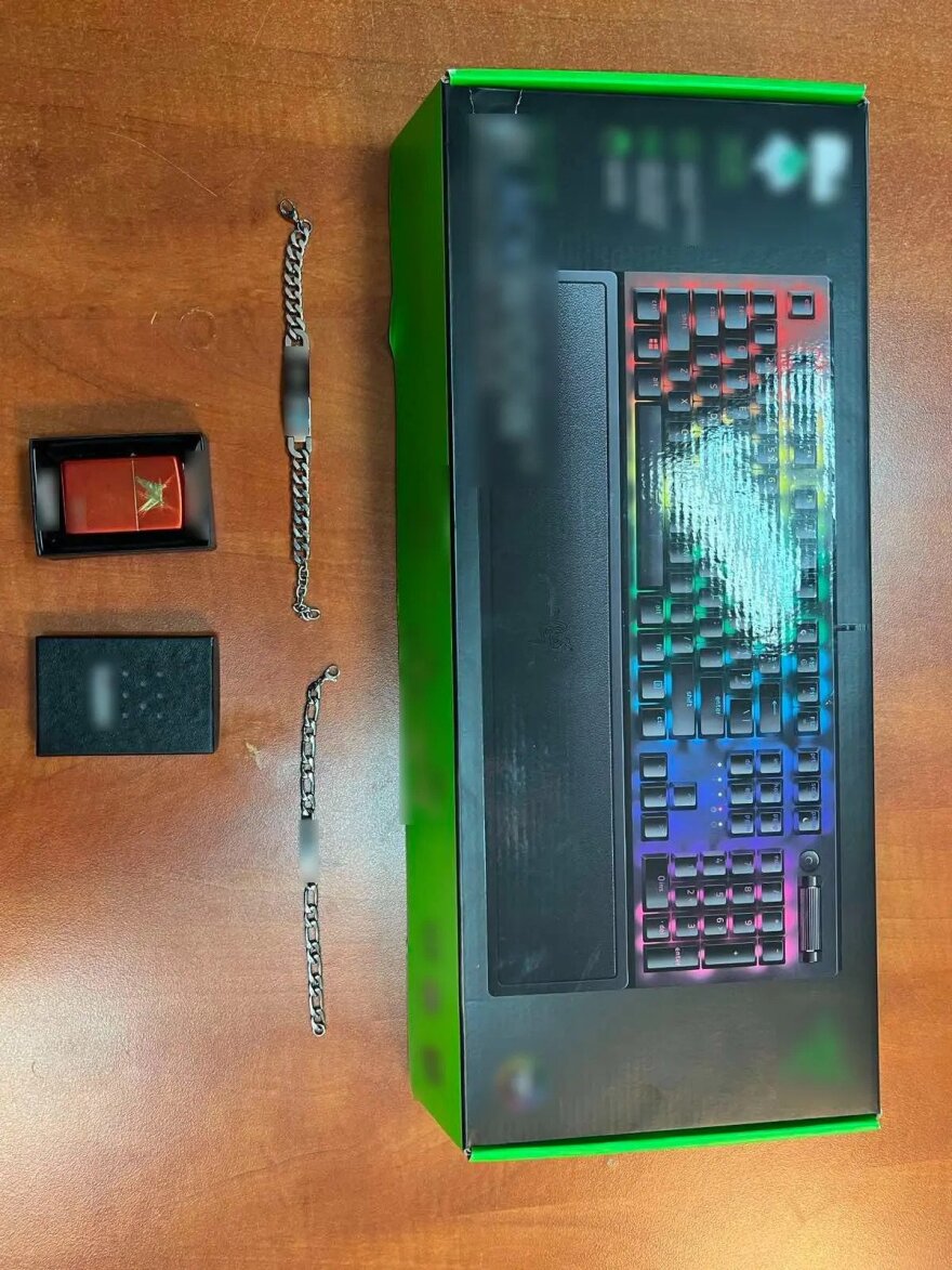 Χίος: Άρπαξε κοσμήματα από αυτοκίνητο και τα πούλησε