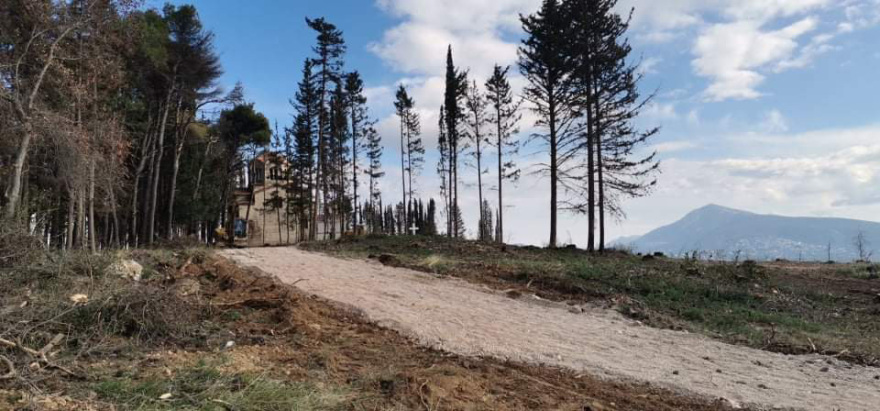 Τέως βασιλιάς Κωνσταντίνος: Πυρετός εργασιών στο Τατόι για την ταφή τη Δευτέρα - Δείτε βίντεο και φωτογραφίες