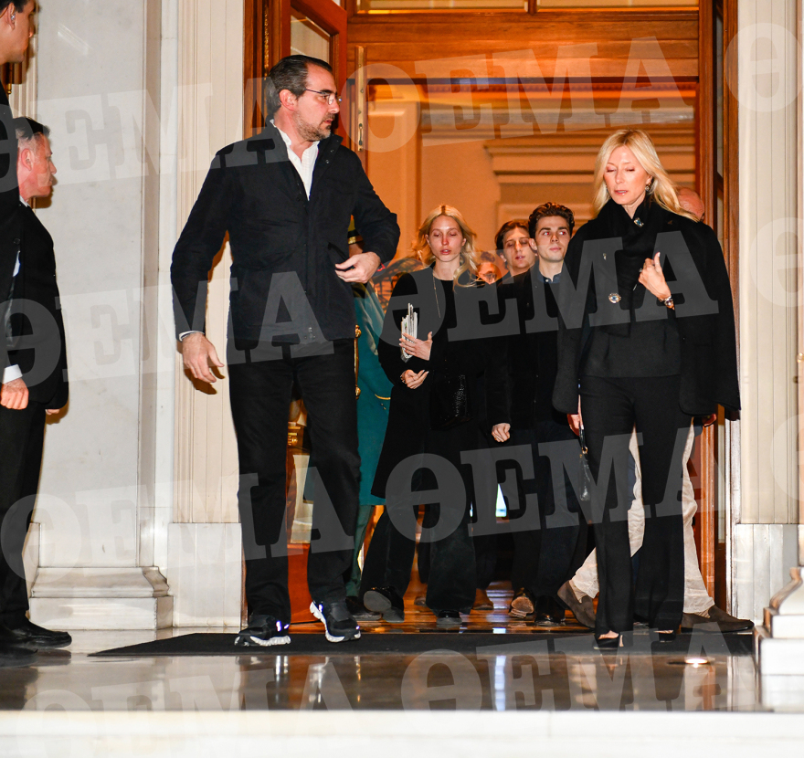 Τέως βασιλιάς Κωνσταντίνος: Στην Ελλάδα για την κηδεία του παππού τους τα παιδιά του Παύλου και της Μαρί Σαντάλ