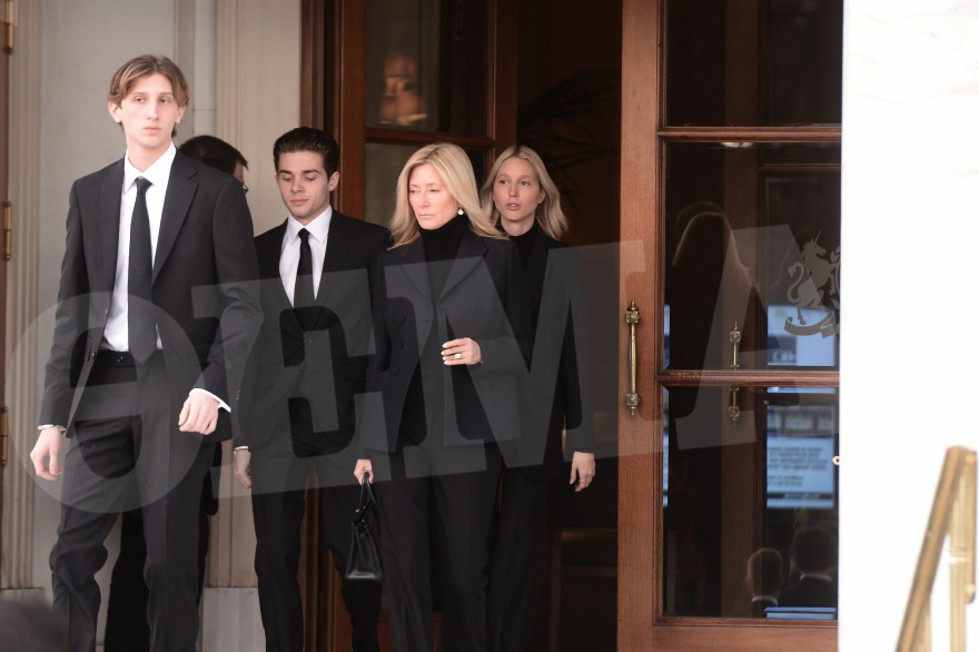 Τέως βασιλιάς Κωνσταντίνος: Η πολυμελής οικογένεια του Παύλου και της Μαρί Σαντάλ, δείτε φωτογραφίες