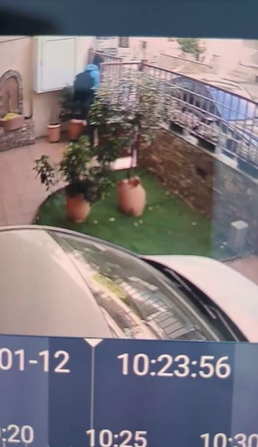 Βόλος: Έκλεψε τενεκέ με λάδι από αυλή σπιτιού στη Νεάπολη μέρα-μεσημέρι