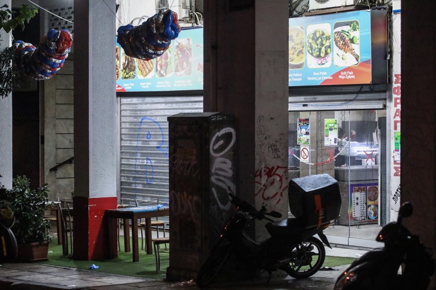 Άγρια συμπλοκή με Αφγανούς στην Ομόνοια - Ένας νεκρός, δύο τραυματίες