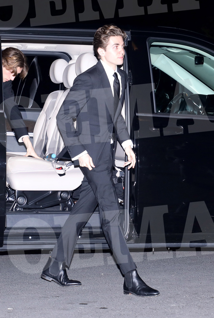 Τέως βασιλιάς Κωνσταντίνος: Η τελική πρόβα για την κηδεία του με τα παιδιά και εγγόνια του να σηκώνουν το φέρετρο