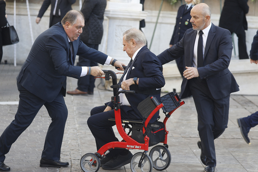 Κηδεία Κωνσταντίνου: Όλοι όσοι βρέθηκαν στην Μητρόπολη Αθηνών