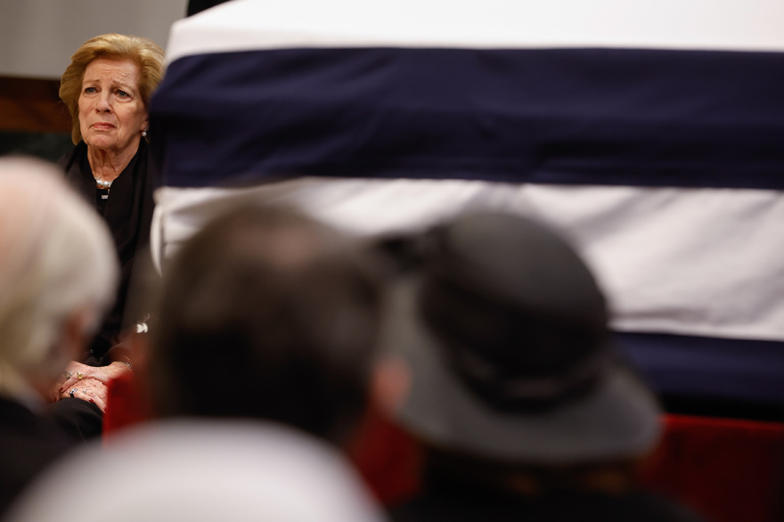 Τέως βασιλιάς Κωνσταντίνος: Το τελευταίο αντίο σε 50 φωτογραφίες - Ο θρήνος της Άννας Μαρίας και των παιδιών του