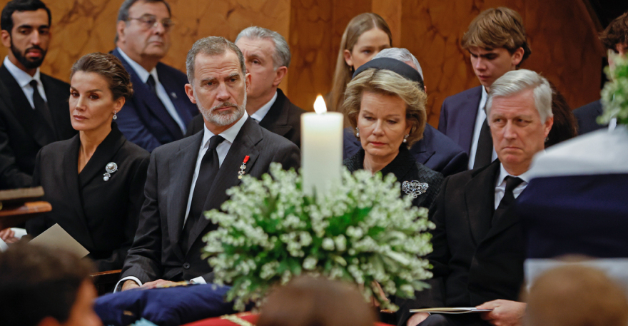 Τέως βασιλιάς Κωνσταντίνος: Οι 11 βασιλικές οικογένειες που έδωσαν το «παρών» στην κηδεία