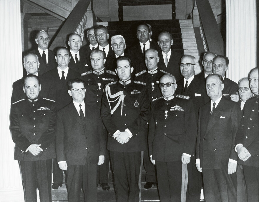 Κωνσταντίνος Β’: O τελευταίος βασιλιάς και οι ταραγμένες στιγμές της Ιστορίας