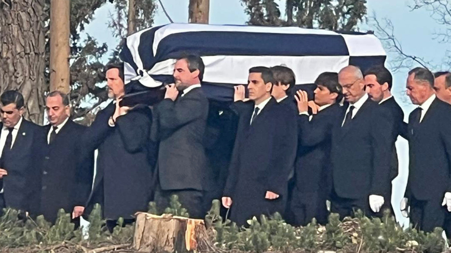 Τέως βασιλιάς Κωνσταντίνος: Το τελευταίο αντίο σε 50 φωτογραφίες - Ο θρήνος της Άννας Μαρίας και των παιδιών του