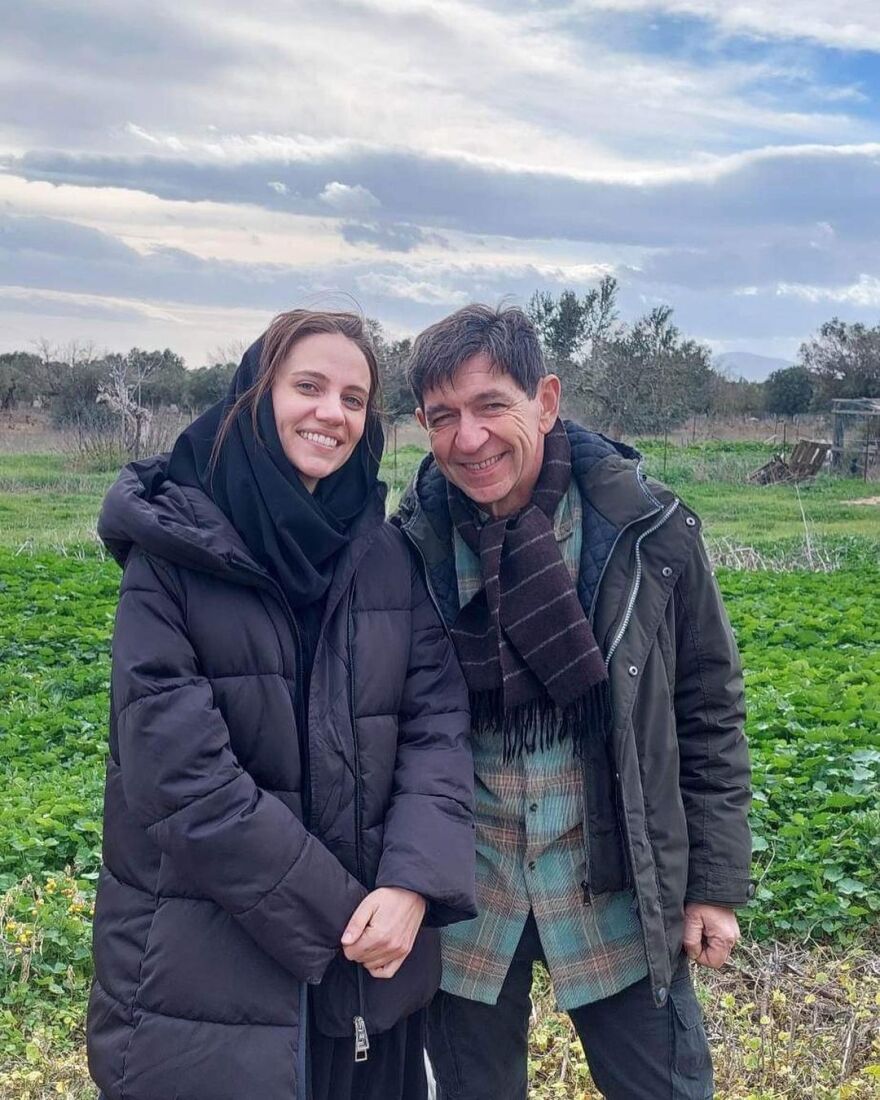 Μαύρο Ρόδο: O Γεράσιμος Σκιαδαρέσης δημοσίευσε backstage φωτογραφίες