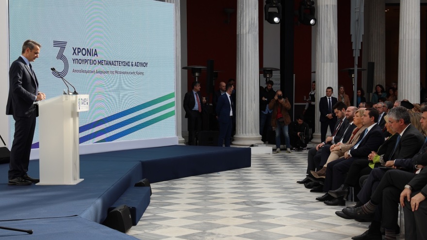 Μηταράκης: Αυστηρή αλλά δίκαιη η πολιτική της Ελλάδας στο μεταναστευτικό