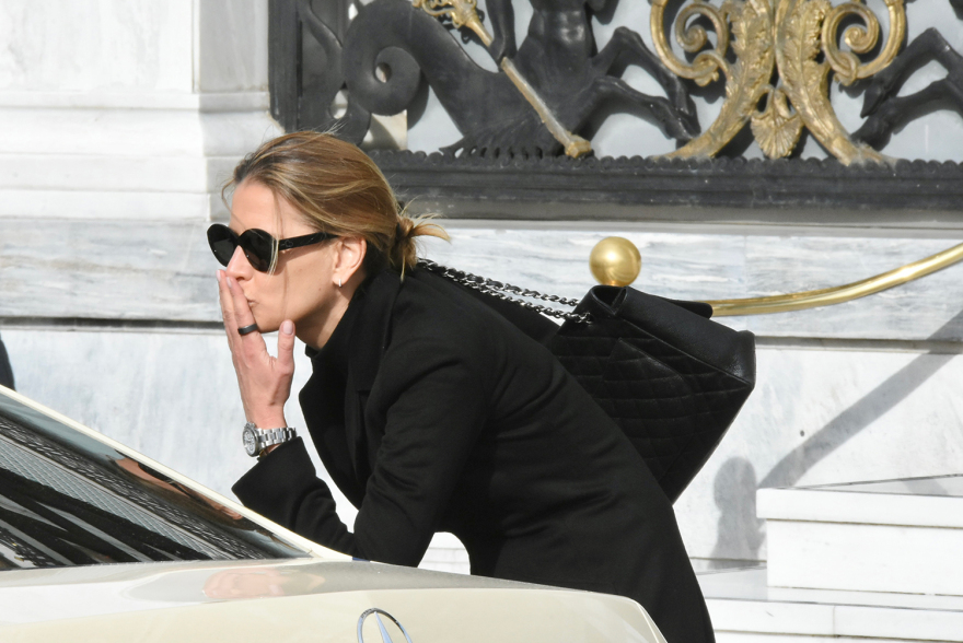 Τέως βασιλιάς Κωνσταντίνος: Πρωινό στη «Μεγάλη Βρεταννία» για Παύλο, Νικόλαο και τις συζύγους τους