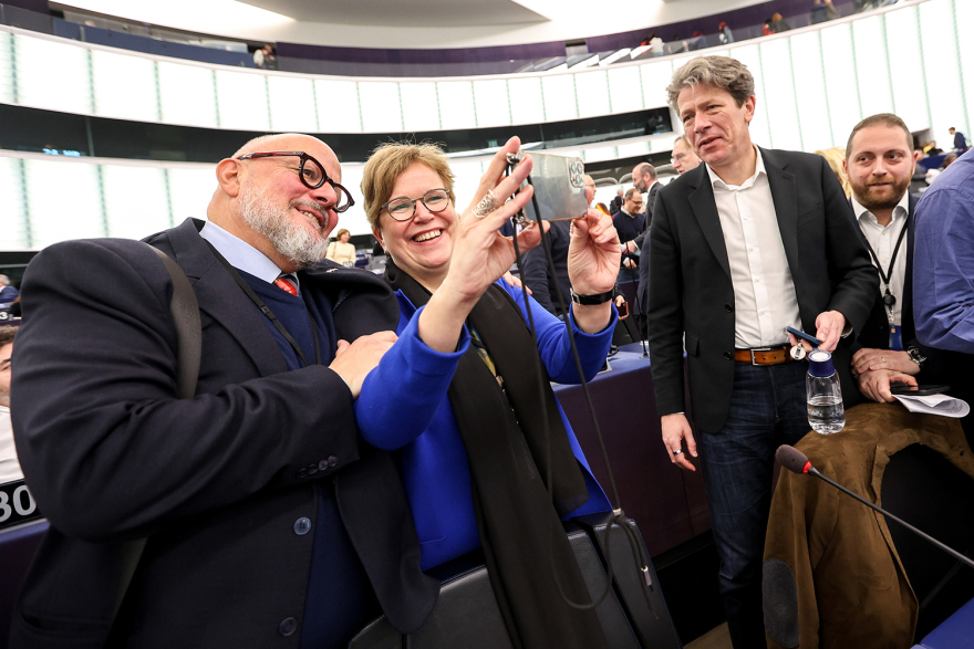 Εύα Καϊλή: Ο ευρωβουλευτής Μαρκ Άνγκελ θα την αντικαταστήσει ως αντιπρόεδρος του Ευρωπαϊκού Κοινοβουλίου