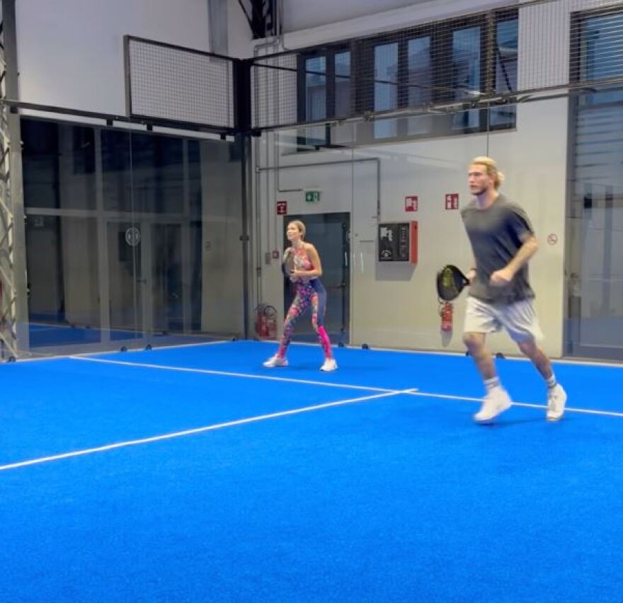 Ντιλέτα Λεότα: Το έριξε στο πάντελ μαζί με τον Κάριους 