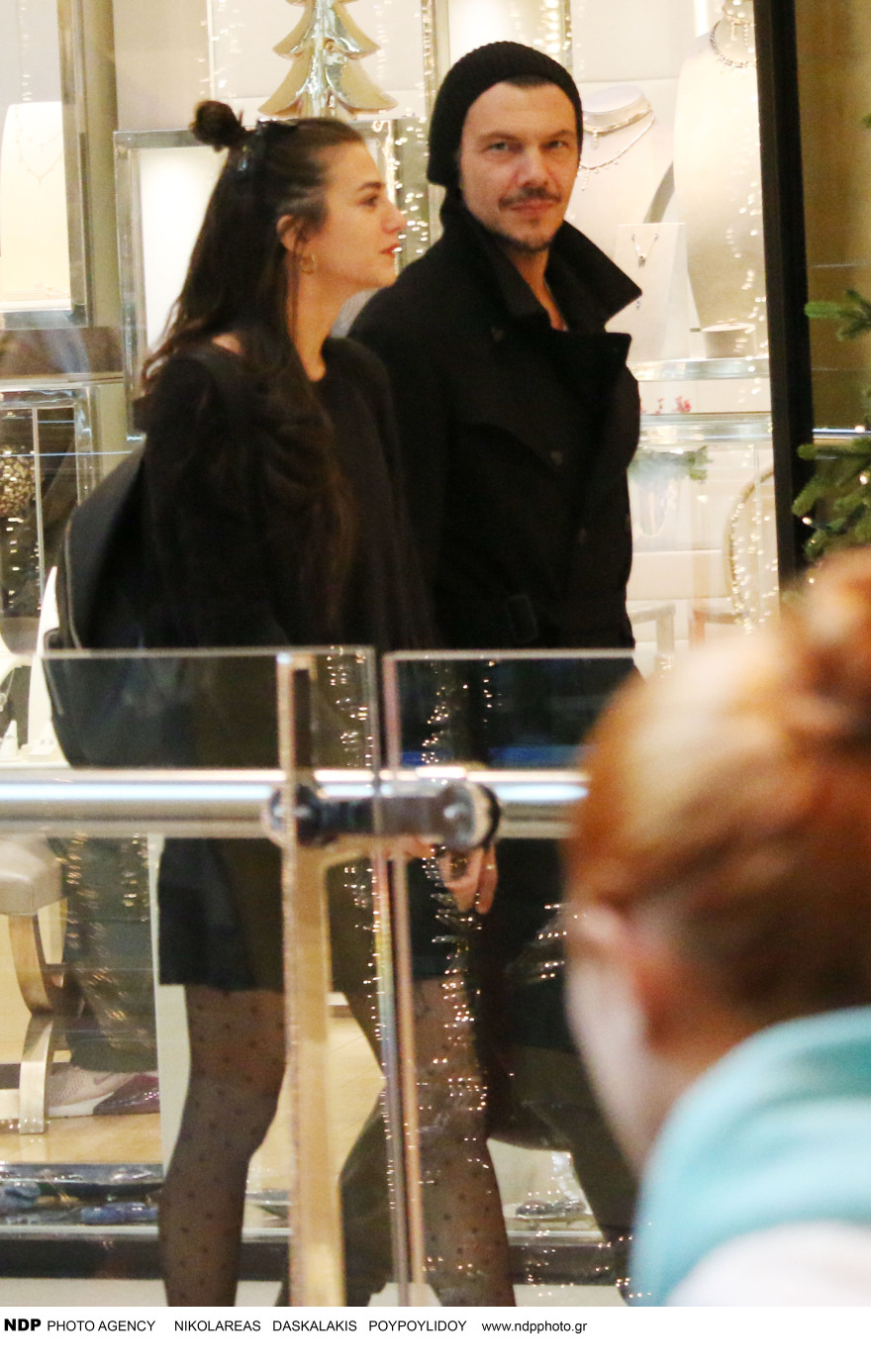 Ιωάννης Παπαζήσης - Αναστασία Παντούση: Μαζί για ψώνια σε εμπορικό κέντρο