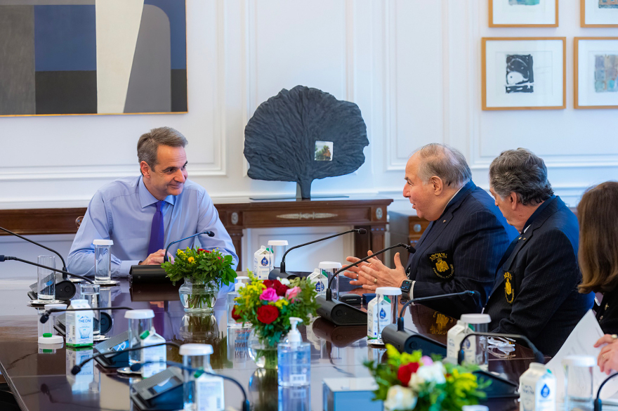 Συνάντηση Μητσοτάκη με τους Άρχοντες του Οικουμενικού Πατριαρχείου