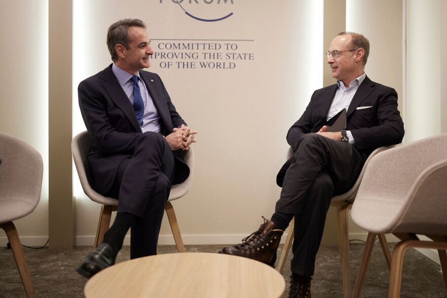 Μητσοτάκης - Νταβός: Συναντήσεις με επιχειρηματικούς παράγοντες στο περιθώριο του Οικονομικού Φόρουμ