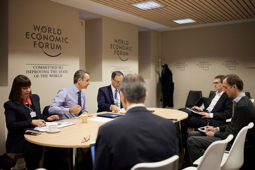 Μητσοτάκης - Νταβός: Συναντήσεις με επιχειρηματικούς παράγοντες στο περιθώριο του Οικονομικού Φόρουμ