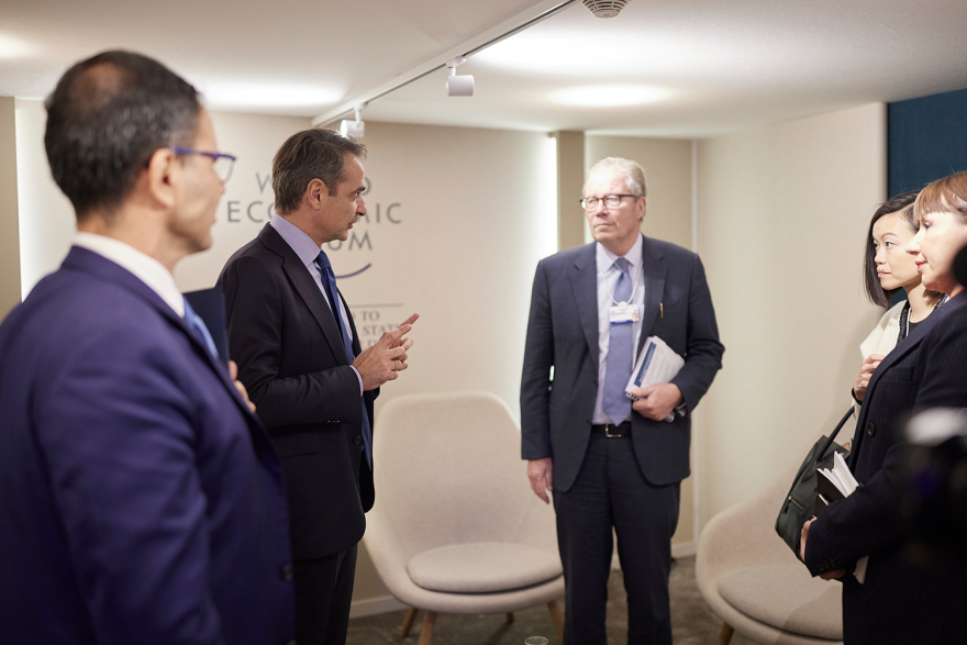 Μητσοτάκης - Νταβός: Συναντήσεις με επιχειρηματικούς παράγοντες στο περιθώριο του Οικονομικού Φόρουμ