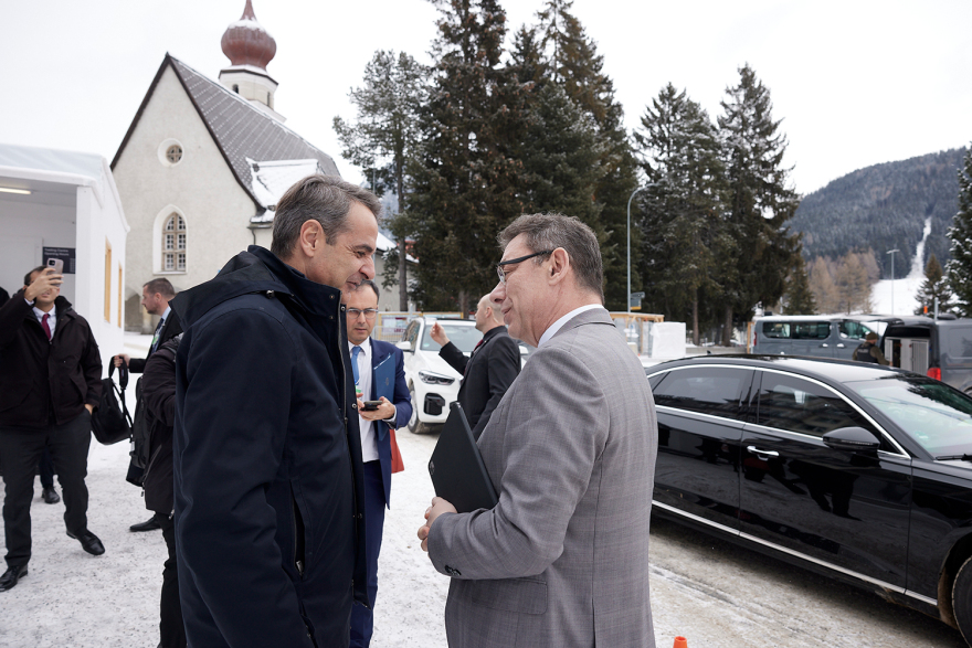 Μητσοτάκης - Νταβός: Συναντήσεις με επιχειρηματικούς παράγοντες στο περιθώριο του Οικονομικού Φόρουμ