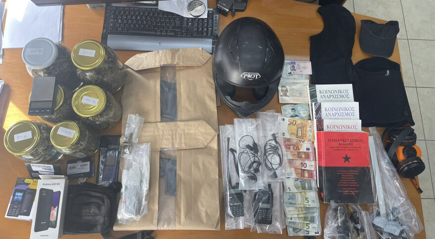 Πάτρα: Η ληστεία, η μάσκα και τα ρούχα που «έκαψαν» τους επτά ληστές