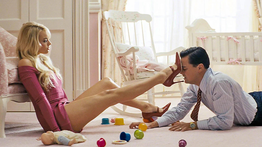 Η Μάργκοτ Ρόμπι για τις γυμνές σκηνές με τον Ντι Κάπριο: Χρησιμοποιήσαμε... περούκες γεννητικών οργάνων