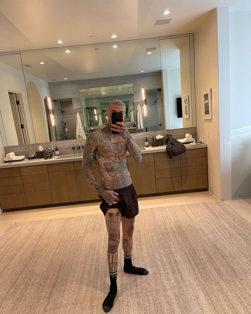 Τράβις Μπάρκερ: Το νέο του τατουάζ είναι αφιερωμένο στην Κόρτνεϊ Καρντάσιαν 