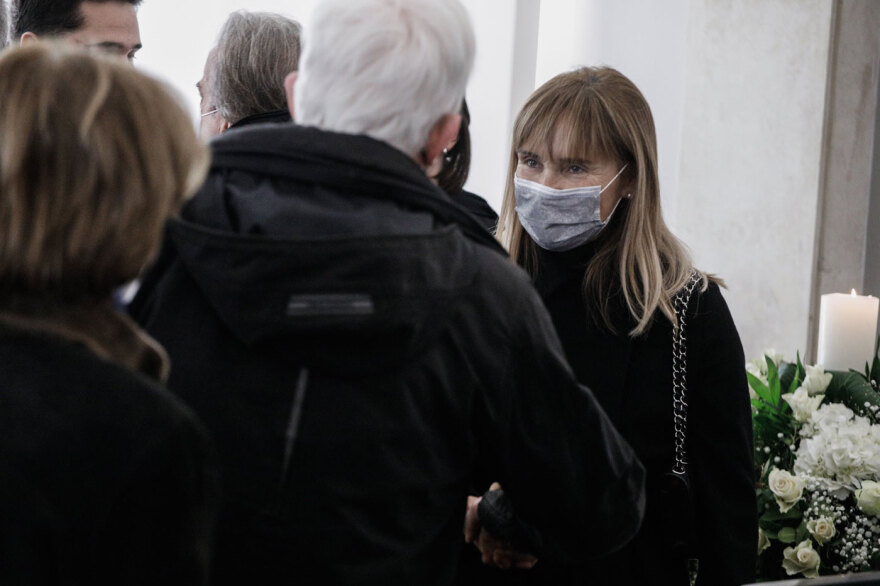 Αιμίλιος Ζαχαρέας: Στο Α' Νεκροταφείο η πολιτική κηδεία του οικονομολόγου