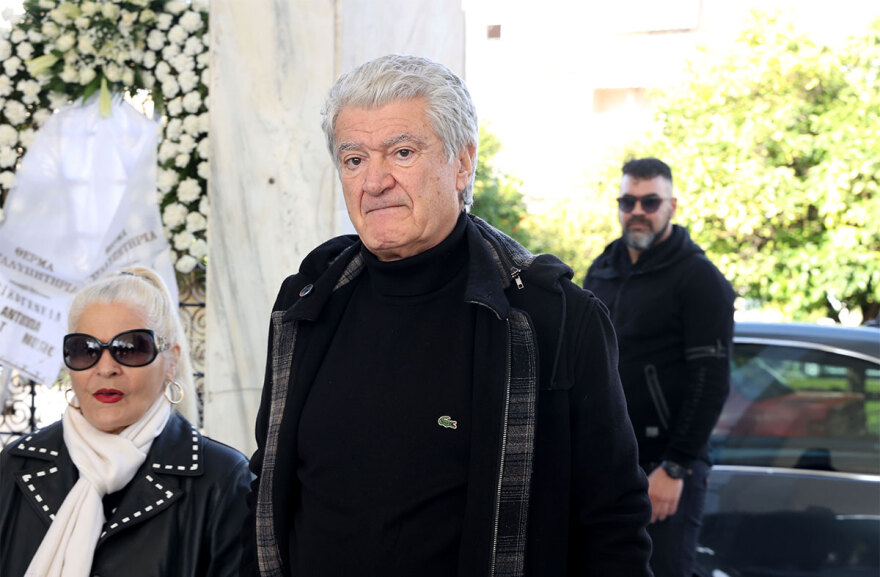 Νίκος Ξανθόπουλος: Υπό τους ήχους των αγαπημένων του τραγουδιών η αποτέφρωσή του